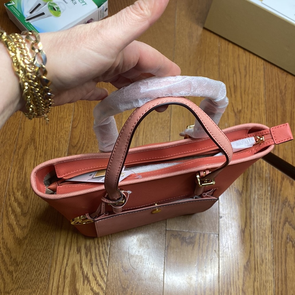 💕 Michael kors NWT jet set leather medium peach tote gorgeous 💕 - Picture 3 of 15
